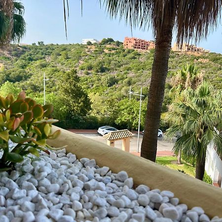 Duquesa Village Property Манільва Екстер'єр фото
