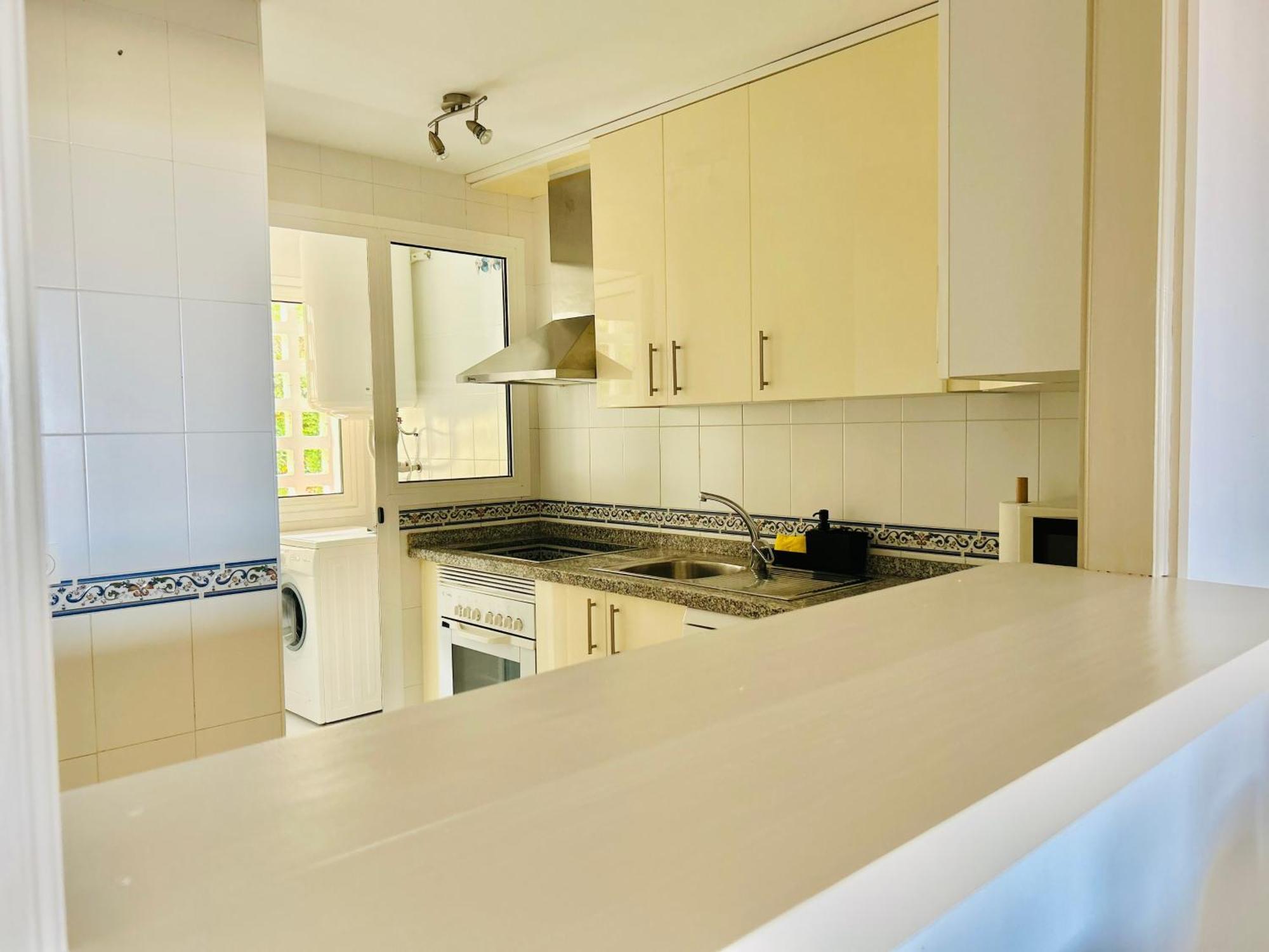 Duquesa Village Property Манільва Екстер'єр фото