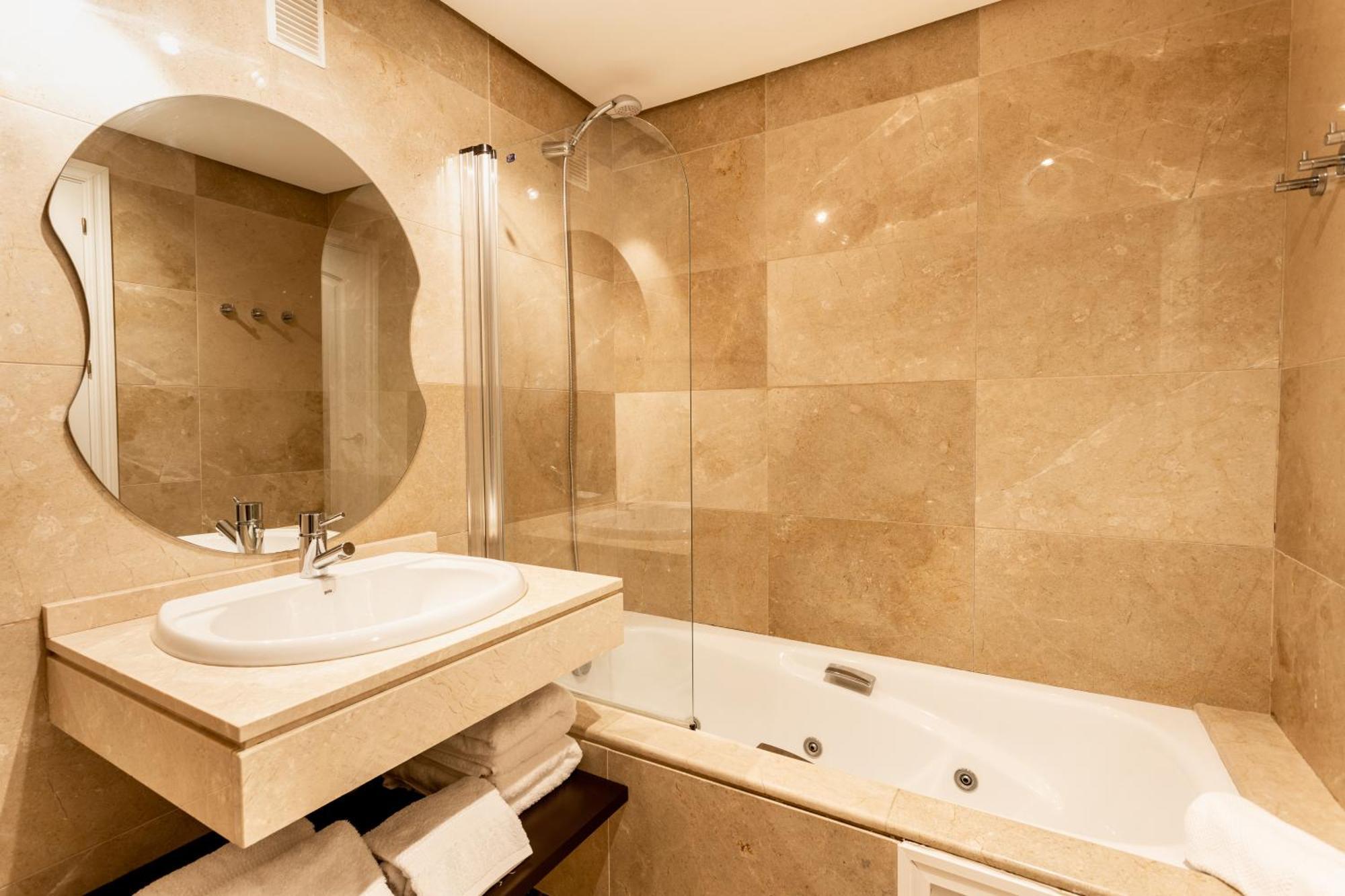 Duquesa Village Property Манільва Екстер'єр фото